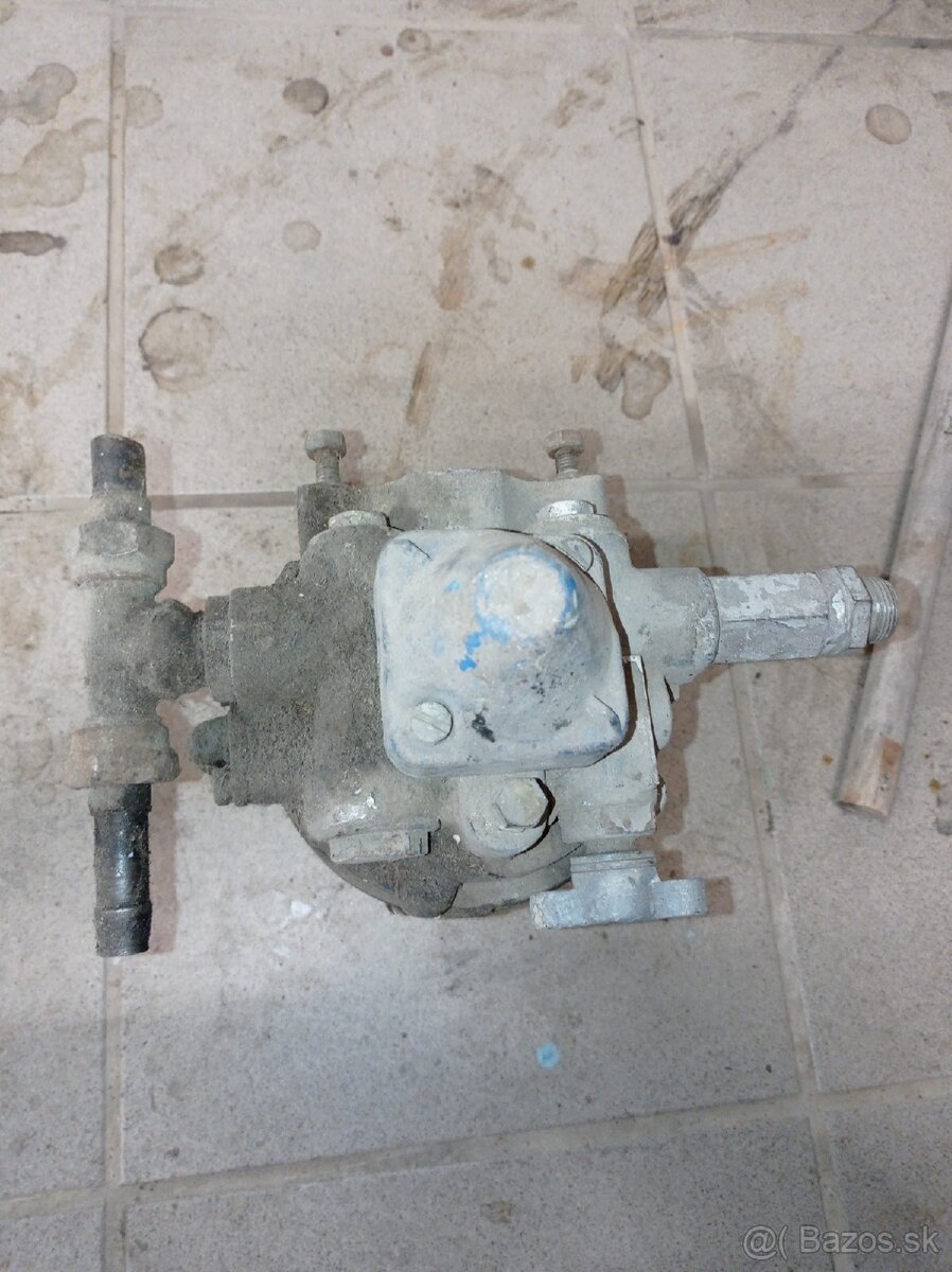 Vzduchový piestový kompresor - 4