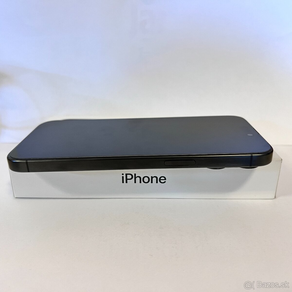 iPhone 15 Pro Max 256GB Black Titanium - 4