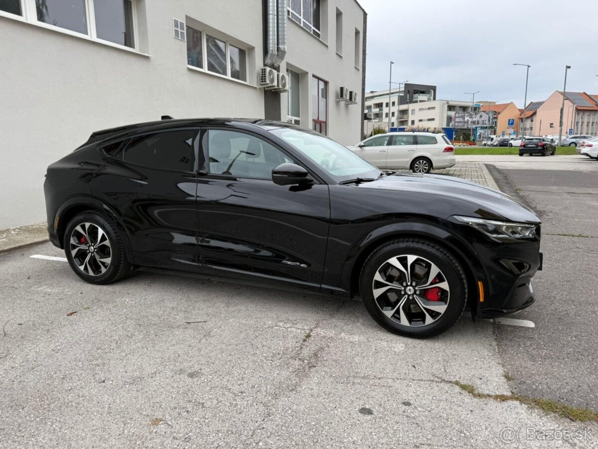 Ford Mustang Mach-E 75,7kWh AWD 4x4, Full LED, ACC - 4