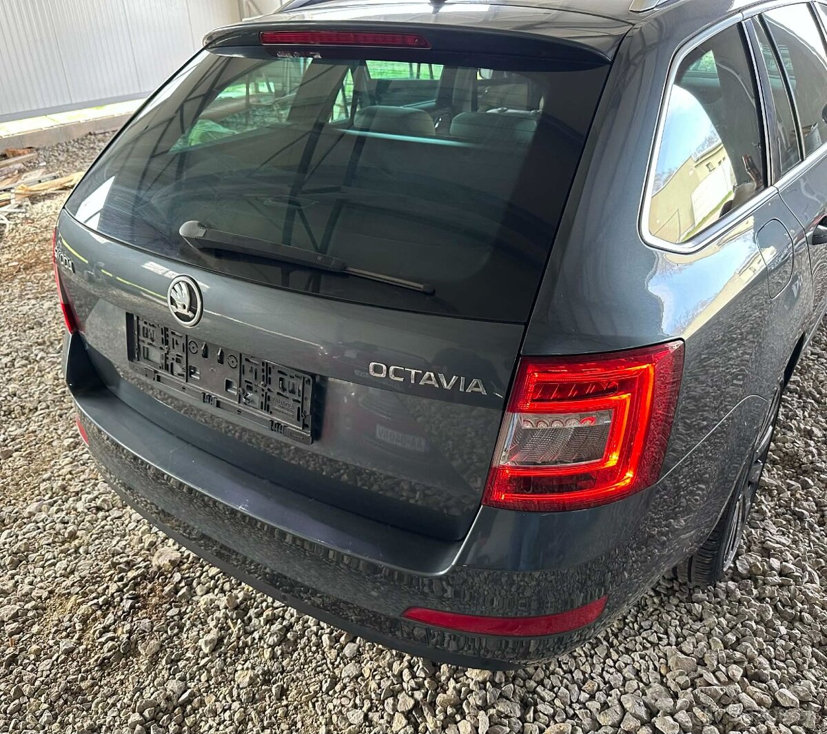 Zadný kufor škoda octavia 3 combi - 4