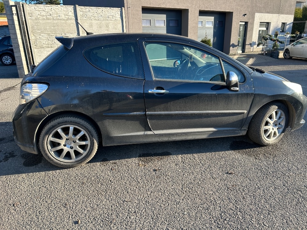 Peugeot 207 1.6 HDI - diely - 4
