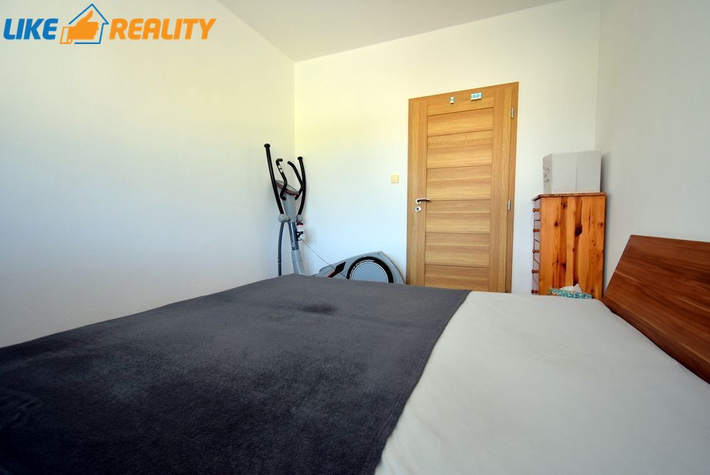 Udržiavaný 3-izb byt s parkovaním v Záturčí - 4