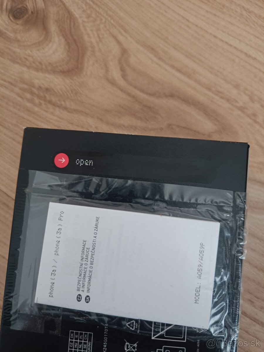 Predám Nothing Phone 3a 12GB/256GB NOVÝ - 4