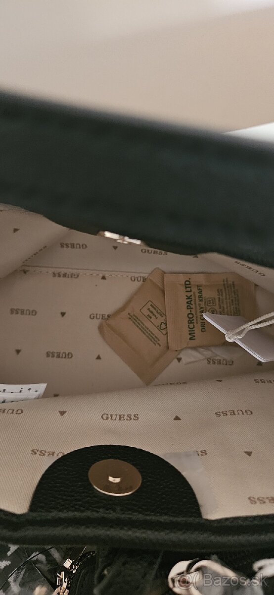 Čierna kabelka Guess - 4