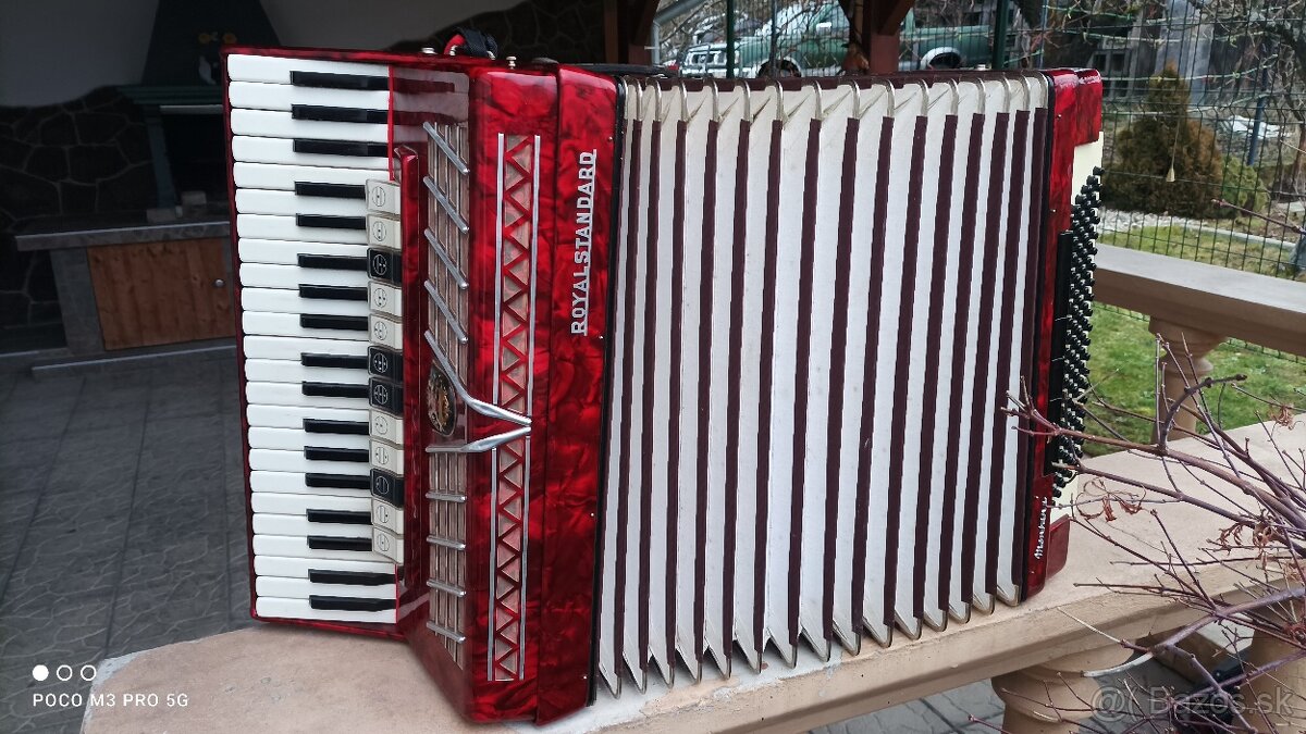 Harmonika -Akordeon.Royal Štandard Montána. - 4