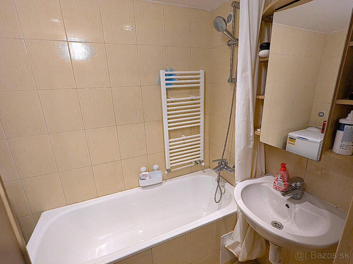 Zaujímavý TEHLOVÝ 2 i. Pohradová (Ďumbierska), OV, LO, 2p - 4