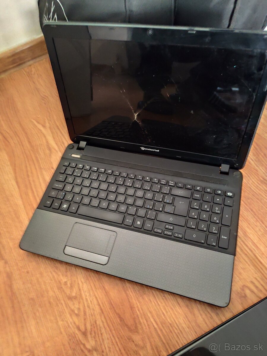 5 Nefunkčné notebooky - 4