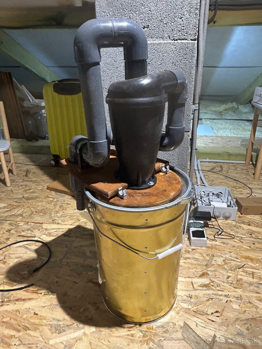 Cyklónový separátor pilín - 4