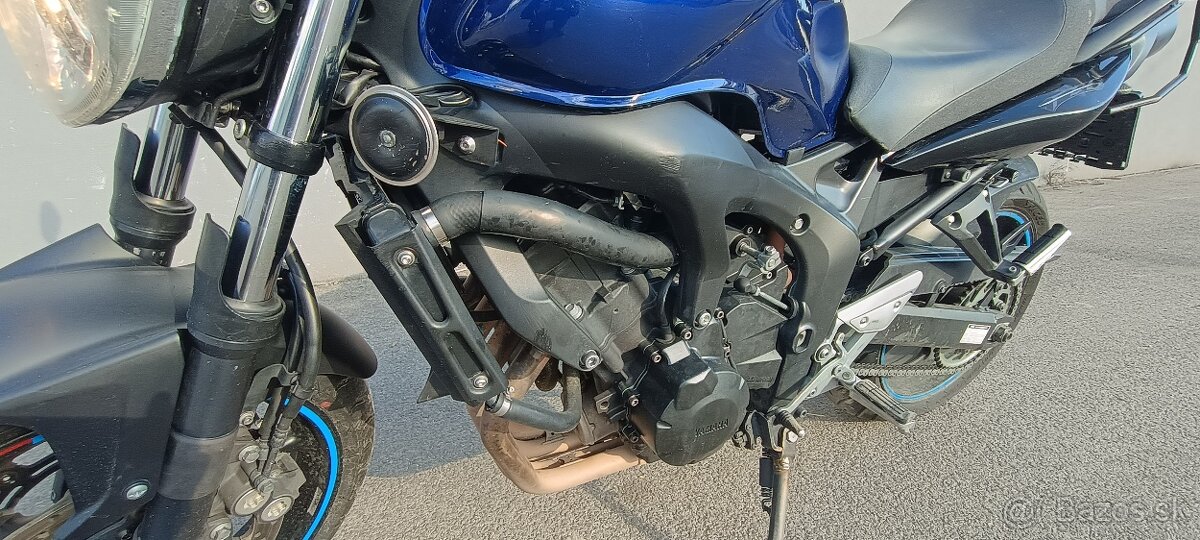Yamaha fz6 - 4