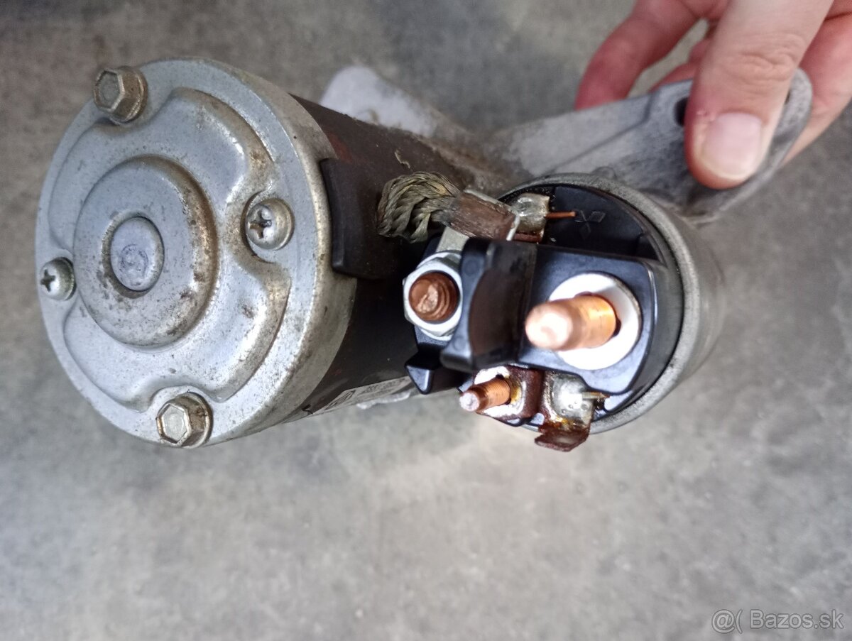 Renault Dacia 0.9 tce starter, turbo, kompresor klimatizacie - 4