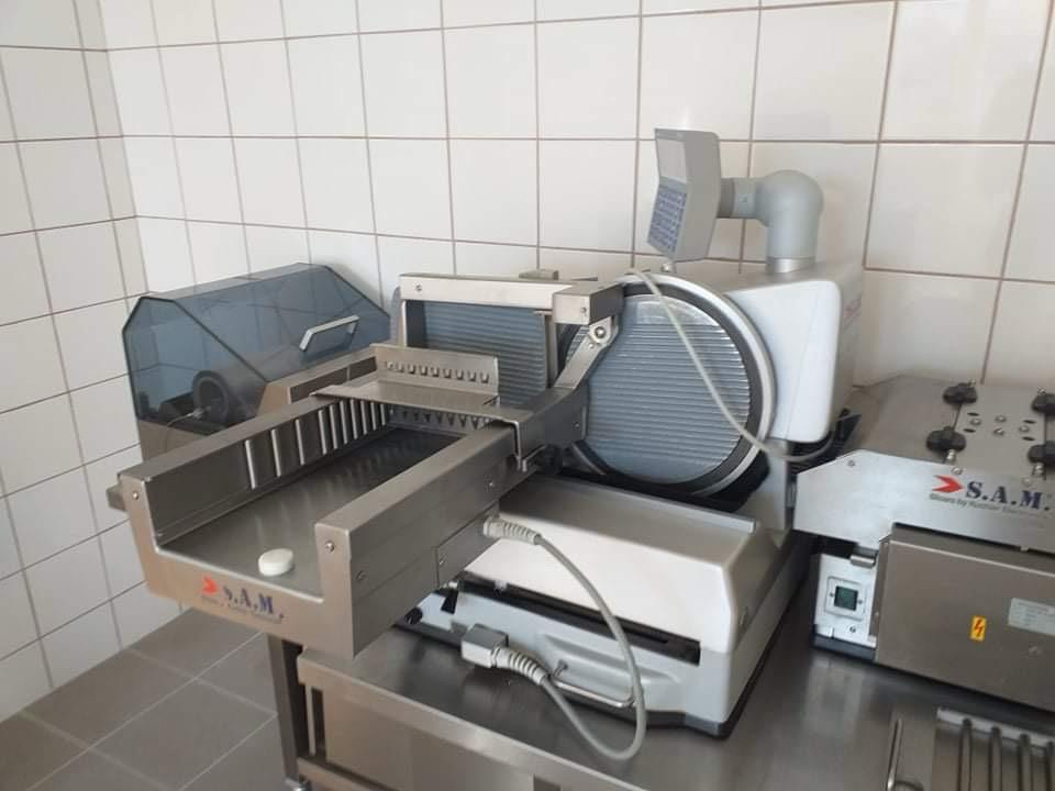 Krájačka a etiketovačka - 4