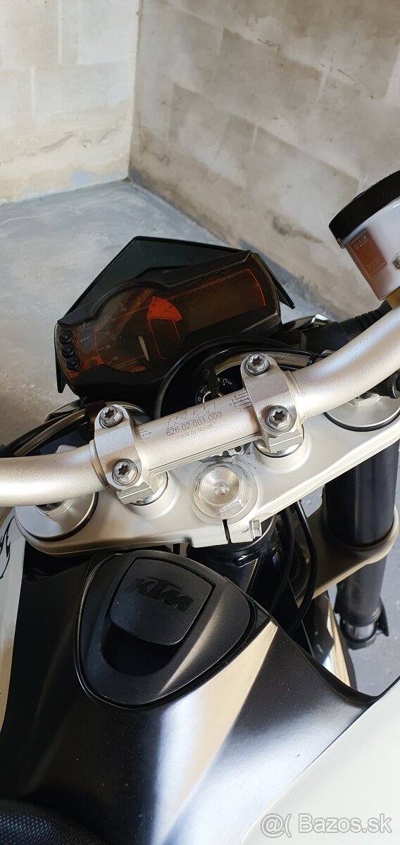 KTM Duke 690 - 4