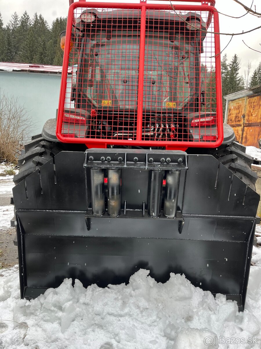 FLYER 1254 lesný kolesový traktor - 4