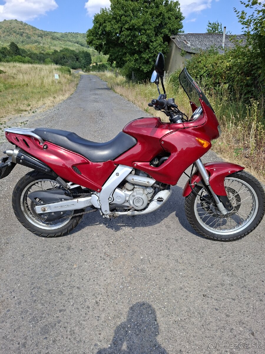 Aprilia pegaso 650