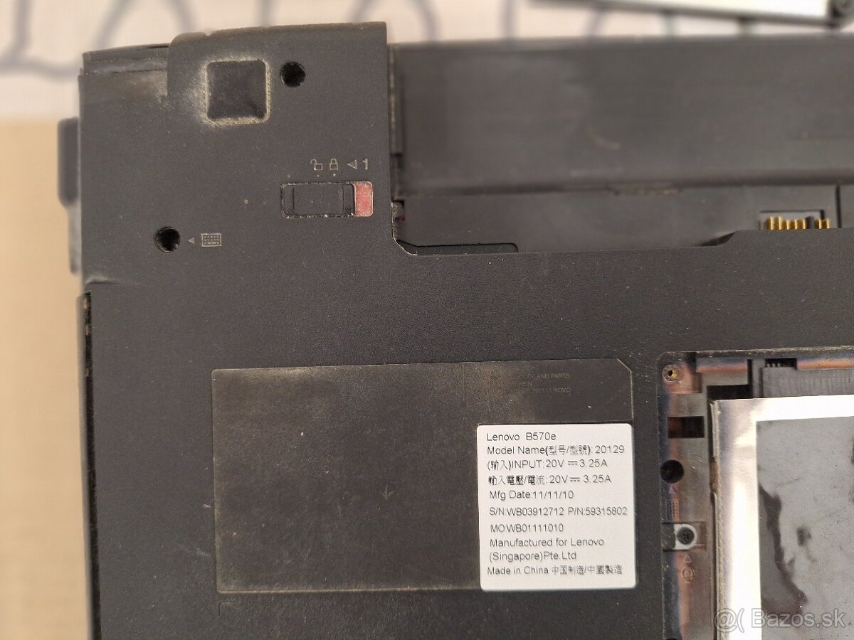 Predám nefunkčný notebook Lenovo B570e - 4
