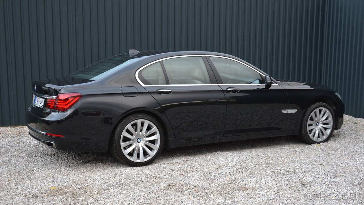 BMW rad 7 3.00 xDrive SR voz, B&O hudba, TOP výbava - 4