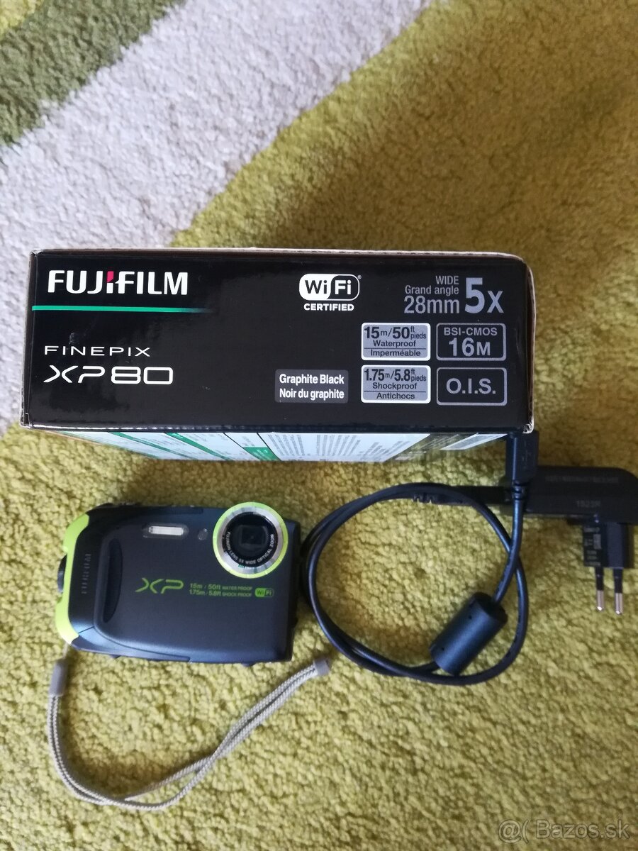 Digitálny fotoaparát Fujifilm XP80 čierny - 4