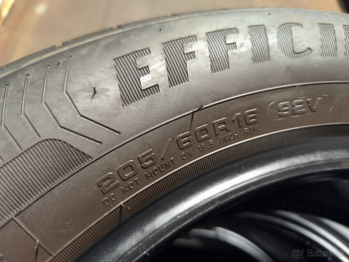 Goodyear Efficient Grip 205/60 R16 92V - 4