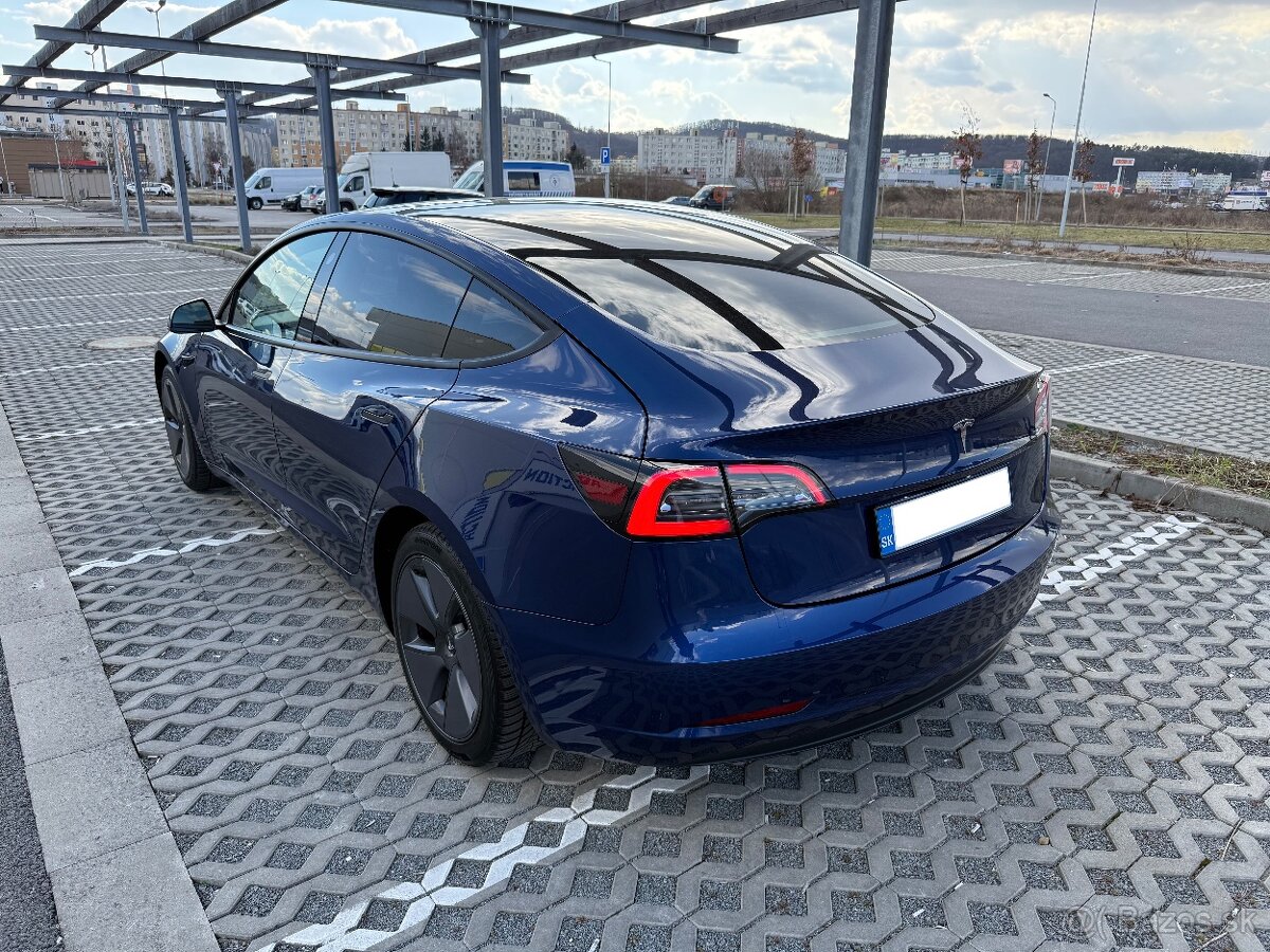 Tesla Model 3 SR+ - 4