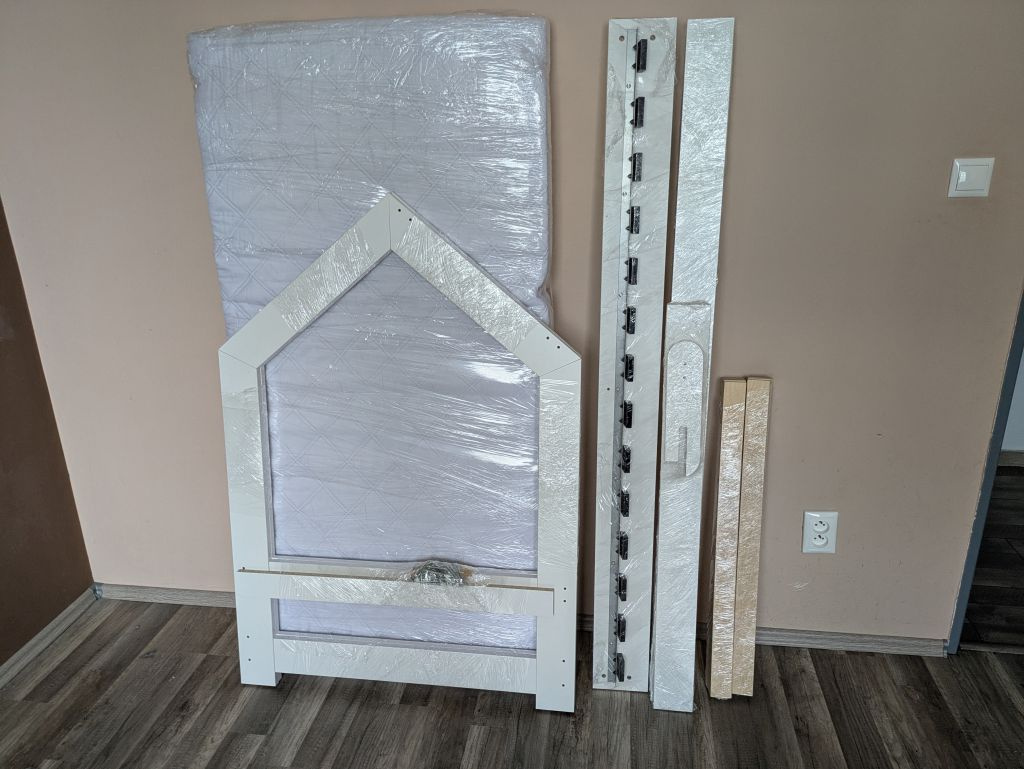 Predám detskú postieľku Domček - 4