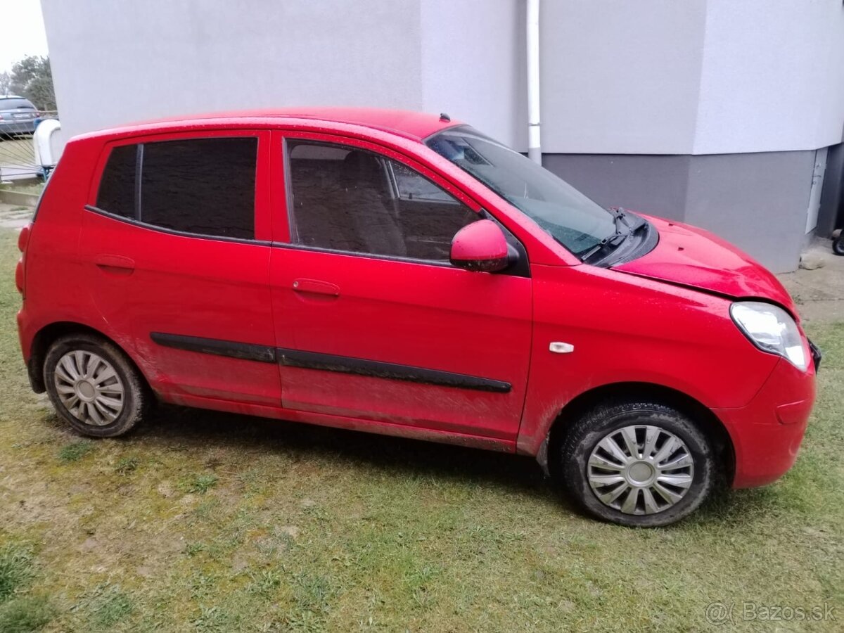 Kia Picanto - 4