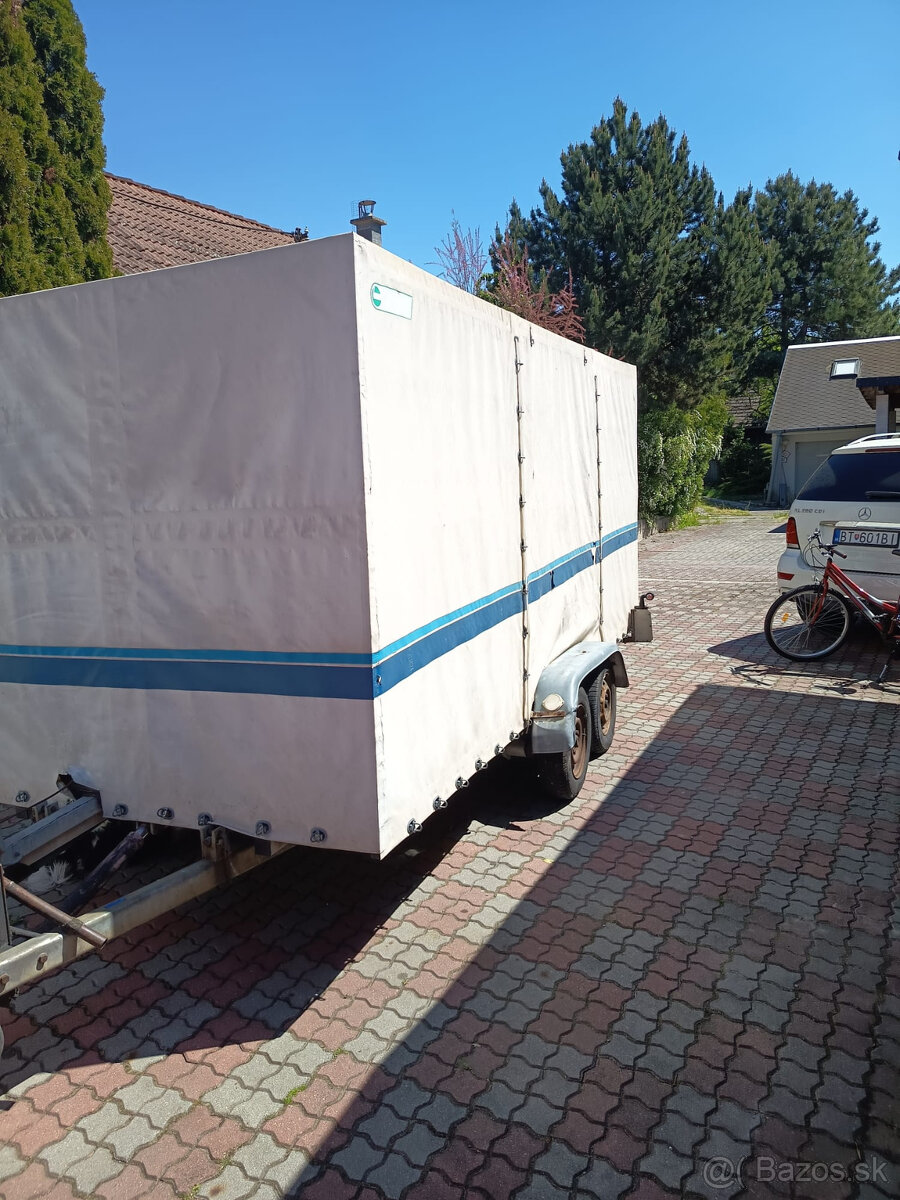 Vyklopny kryty autoprepravnik - 4