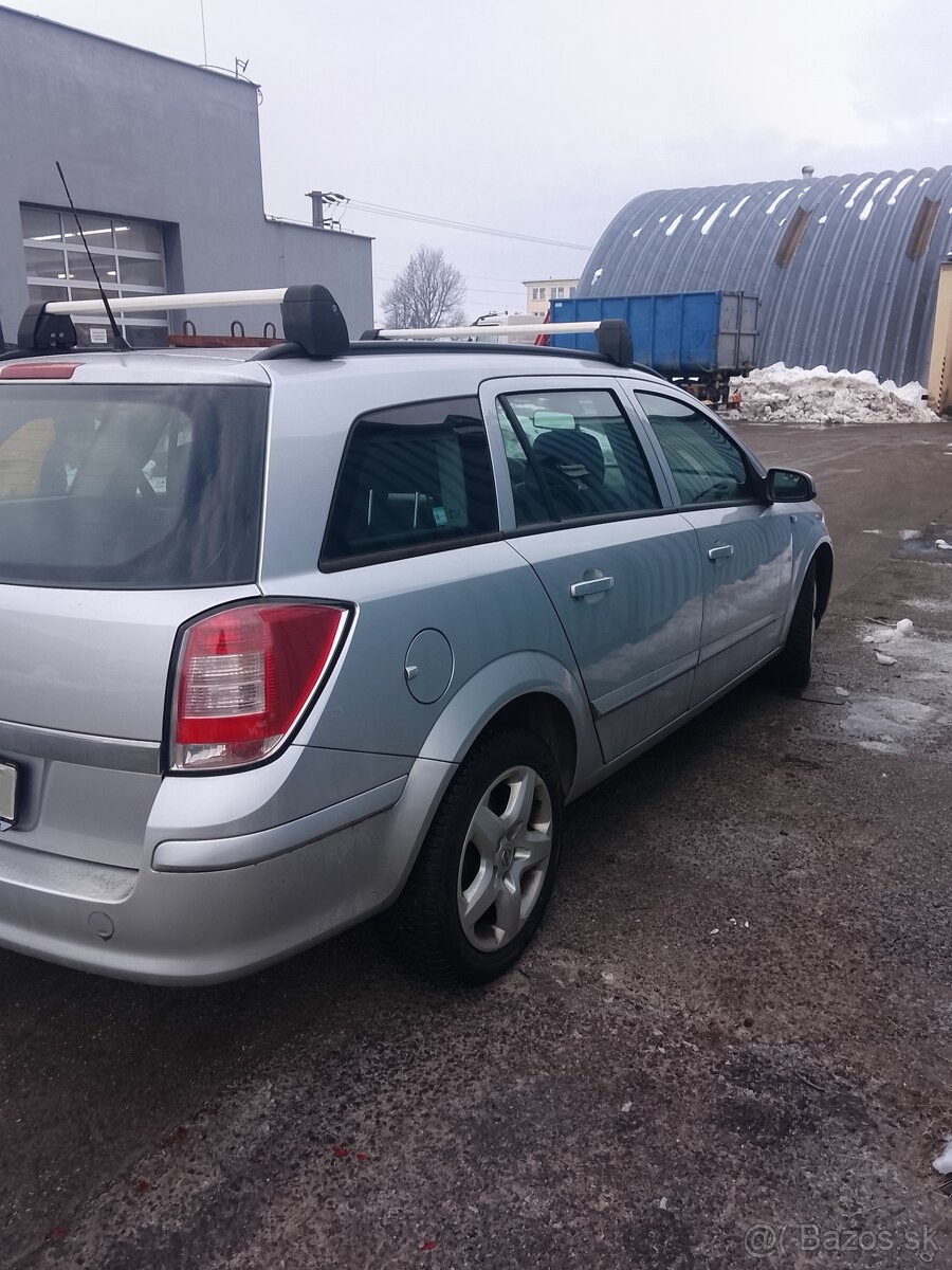 OPEL ASTRA Station Wagon - 4