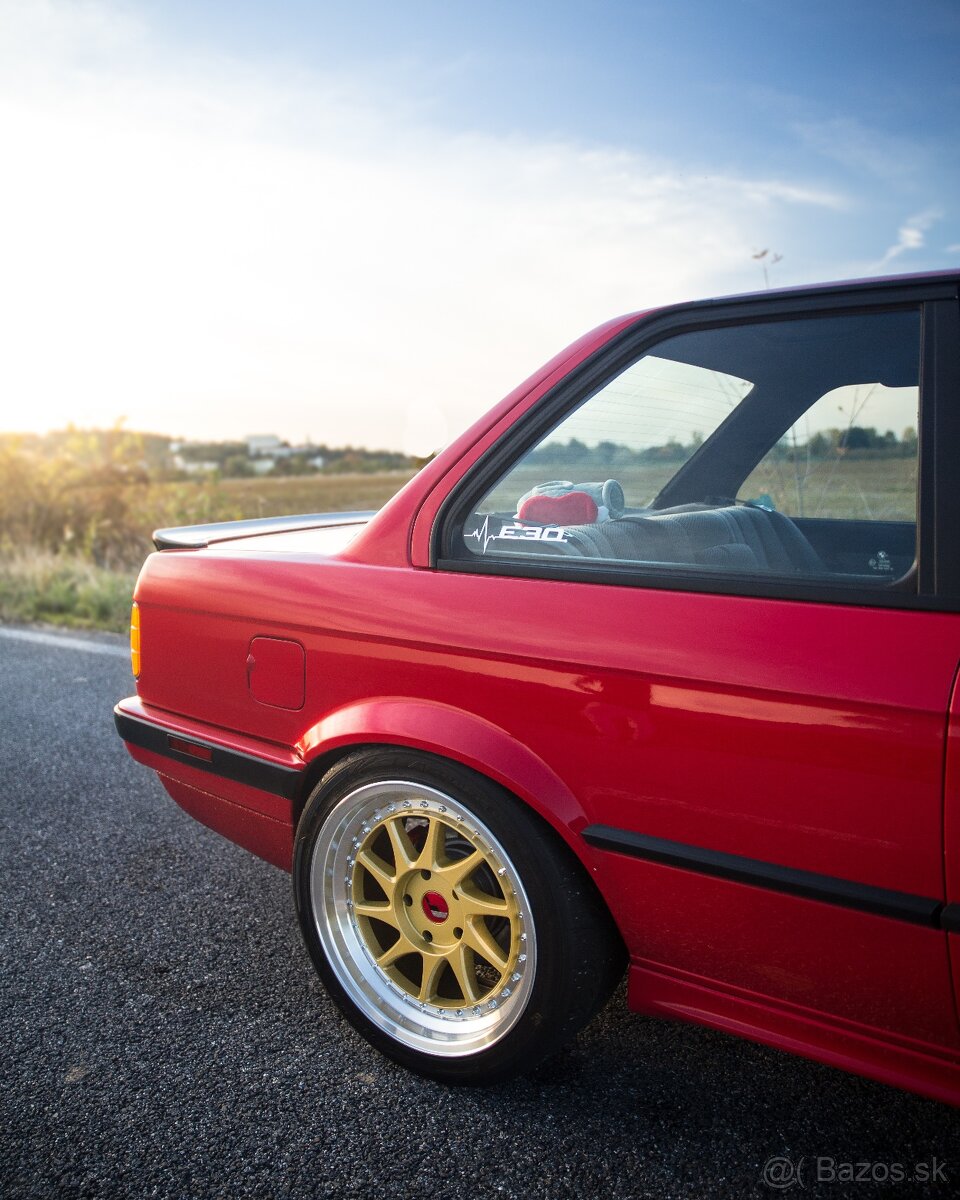 BMW E30 coupe 330i M54 1988 - 4