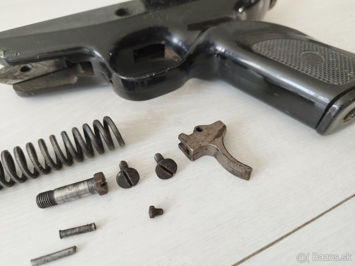 Predám diely na Slavia Tex 086 - 4