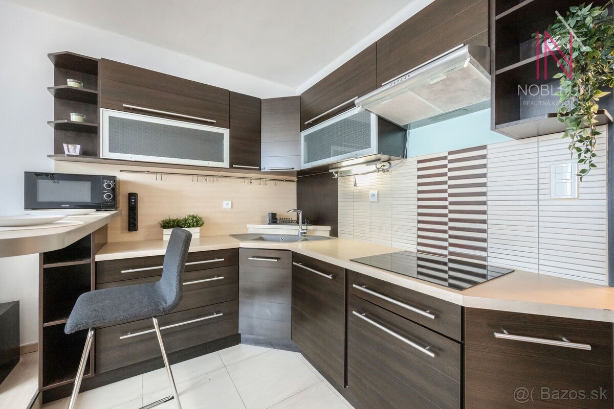 Zrekonštruovaná dvojgarsónka v Petržálke 40m2 - 4