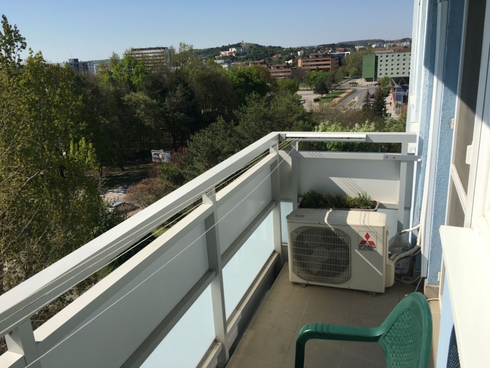 Prenájom veľká garsónka,ul. Lúčna Nitra Chrenová, balkón - 4