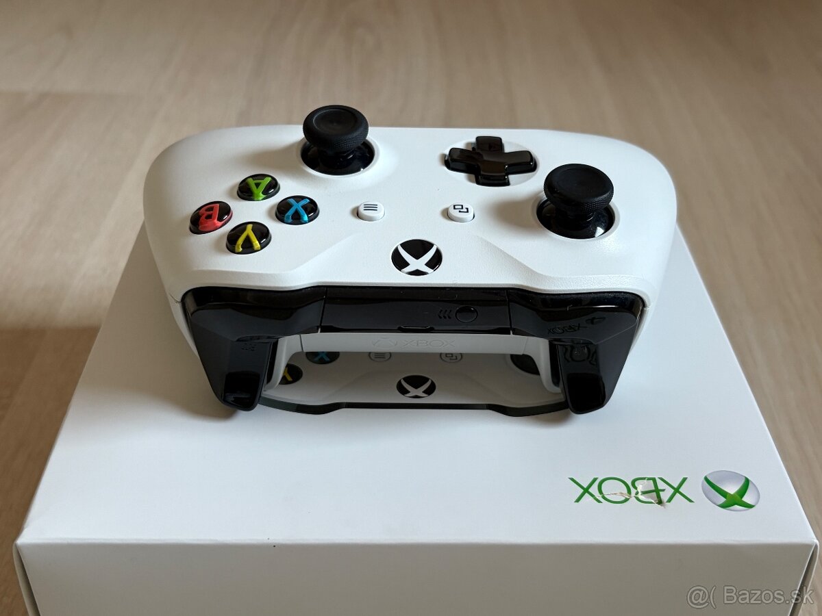 Predám originálny Xbox One S Wireless Controller - 4