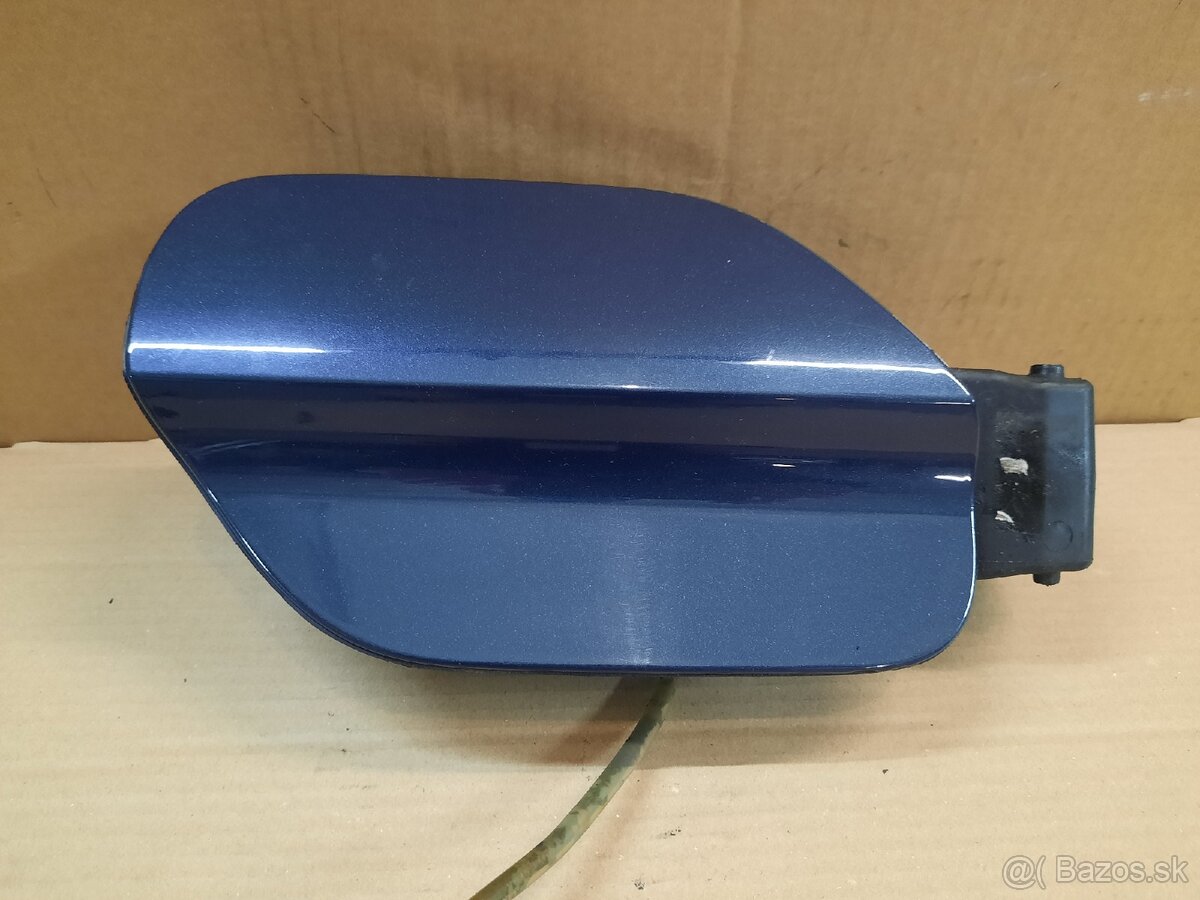 dvierka nádrže paliva Passat B8 - 4