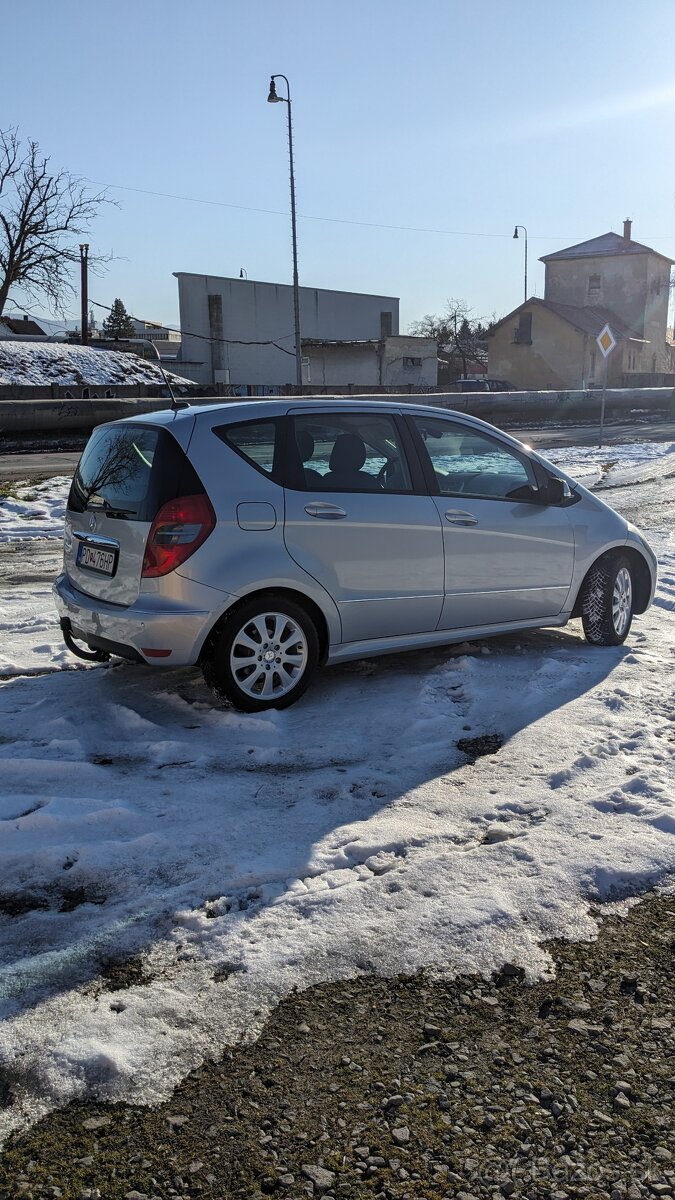 Predám Mercedes A. 2.0 benzín 100kw automat - 4