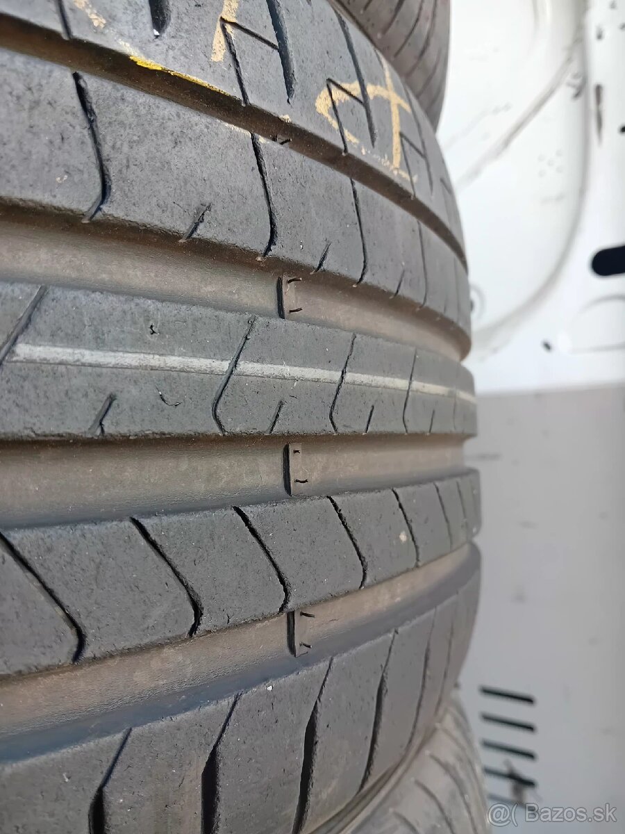 Letné pneumatiky Pirelli Pzero 245/40 R18 - 4