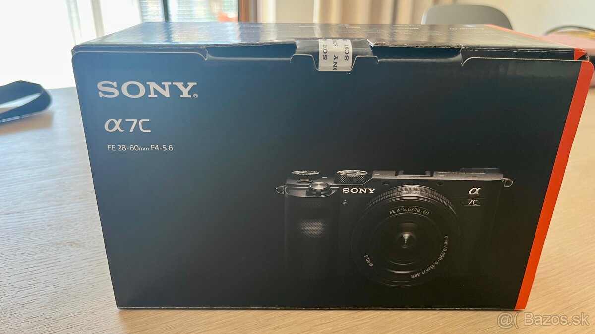 Sony Alpha A7C + FE 28-60mm f/4-5.6 - 4