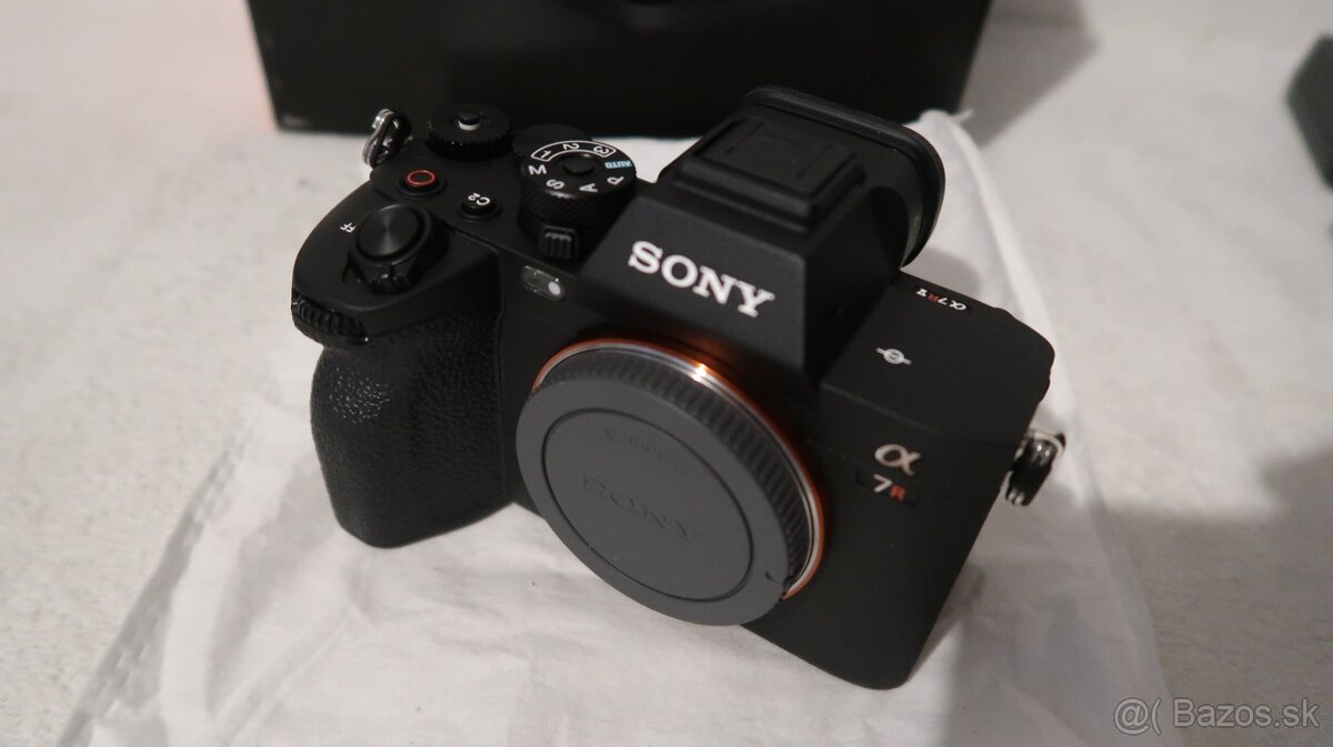 SONY A7R V - 4