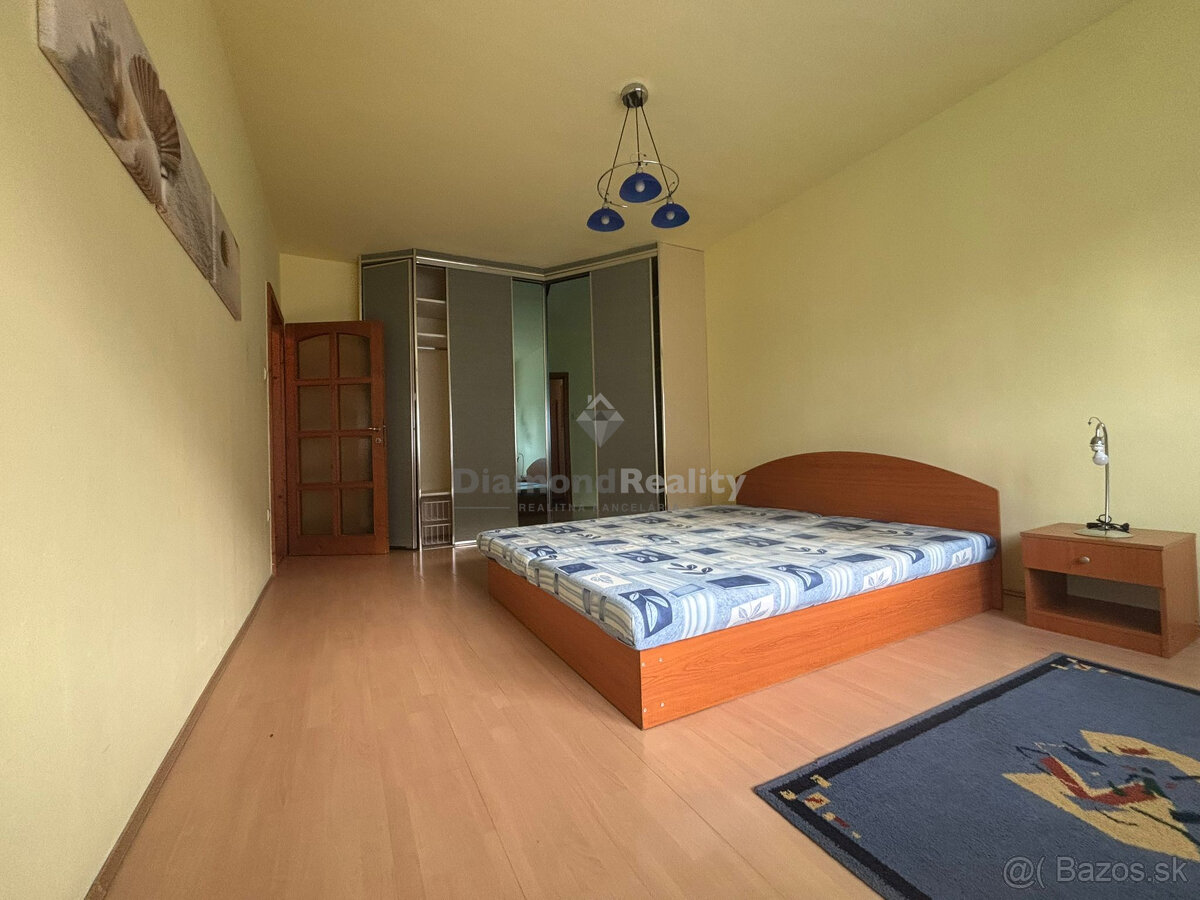 Na prenájom veľký 2 izbový byt Nitra - Čermáň, skvelá lokali - 4