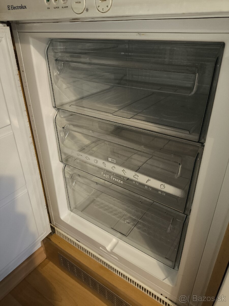 Vstavana chladnička s mrazničkou - 4