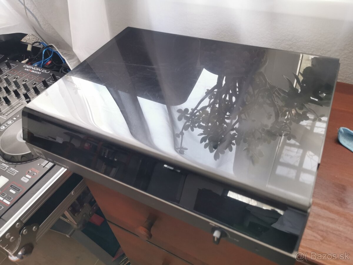 Gramofón Tesla MC-470 - 4