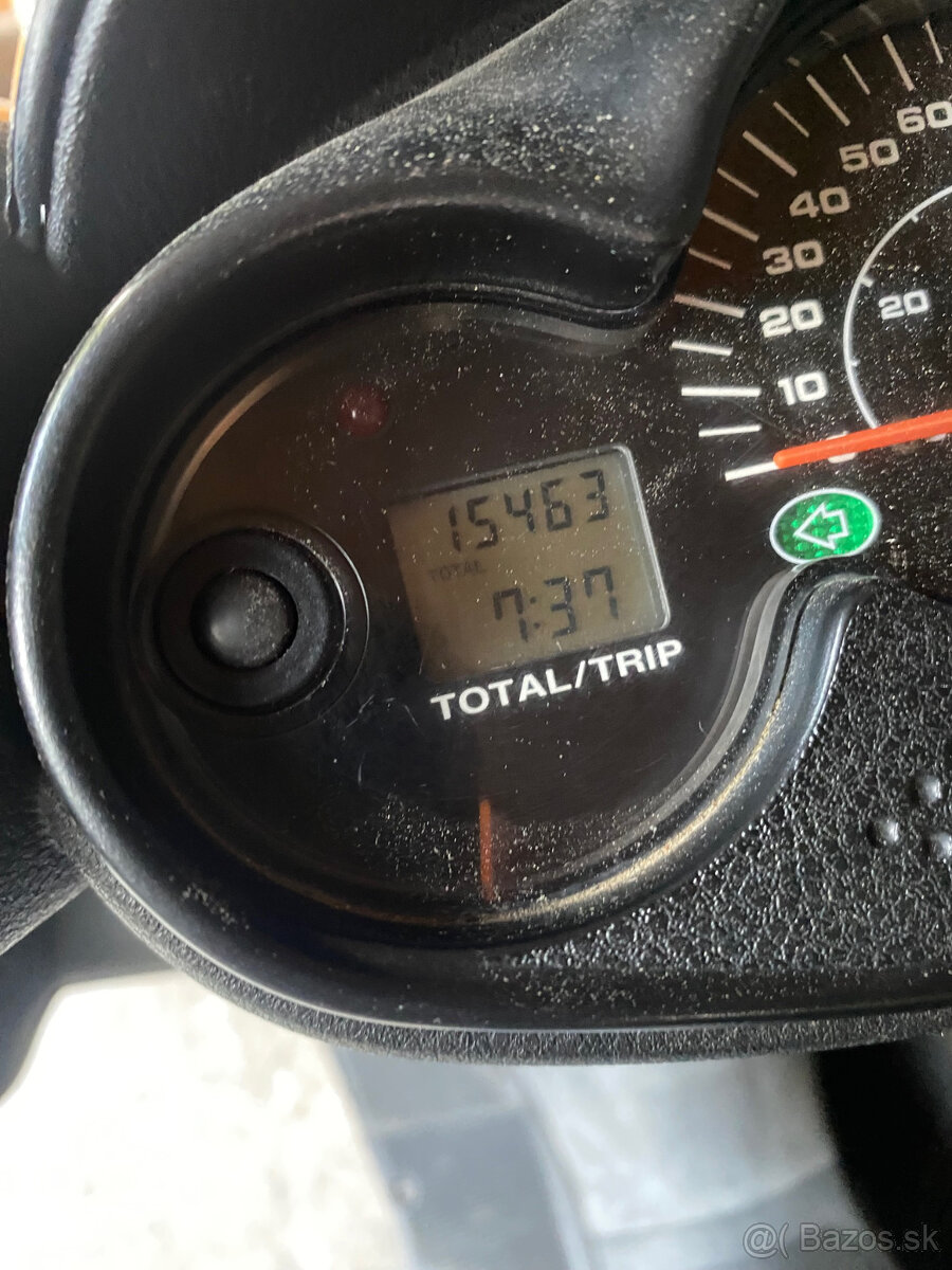 YAMAHA MAJESTY 150 - 4