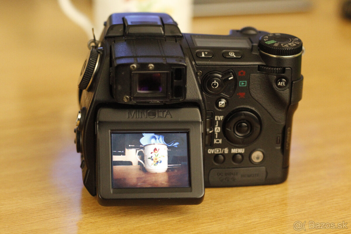 Minolta DiMAGE A1 - 4