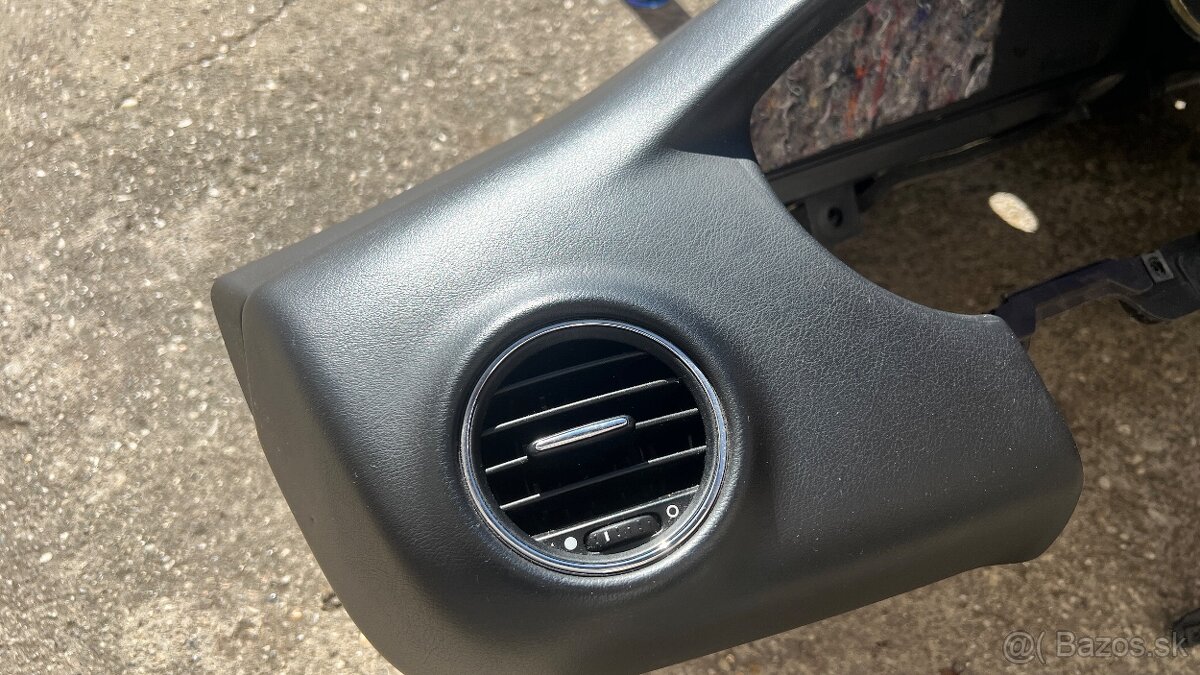 predam palubnu dosku na lancia delta - 4