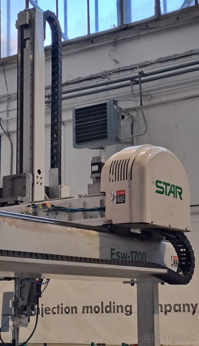 Predam funkcny robot STAR - 4