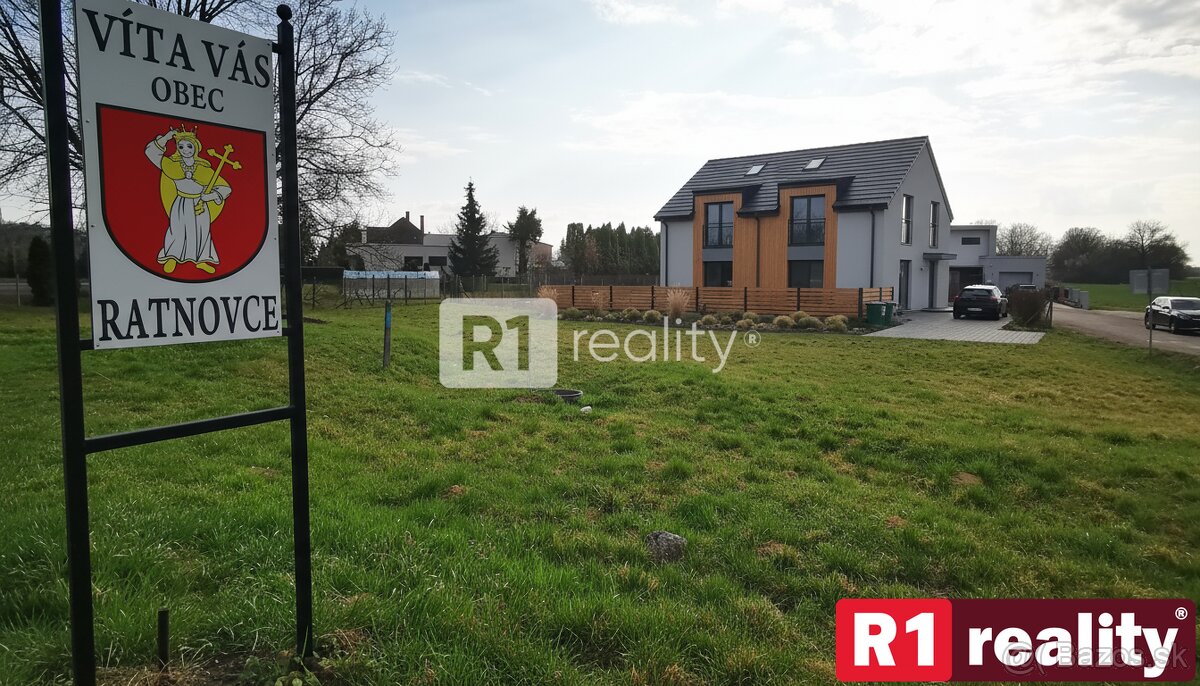 Zaujímavá investícia pri Piešťanoch "POZEMOK" / 903 m2 / B - 4