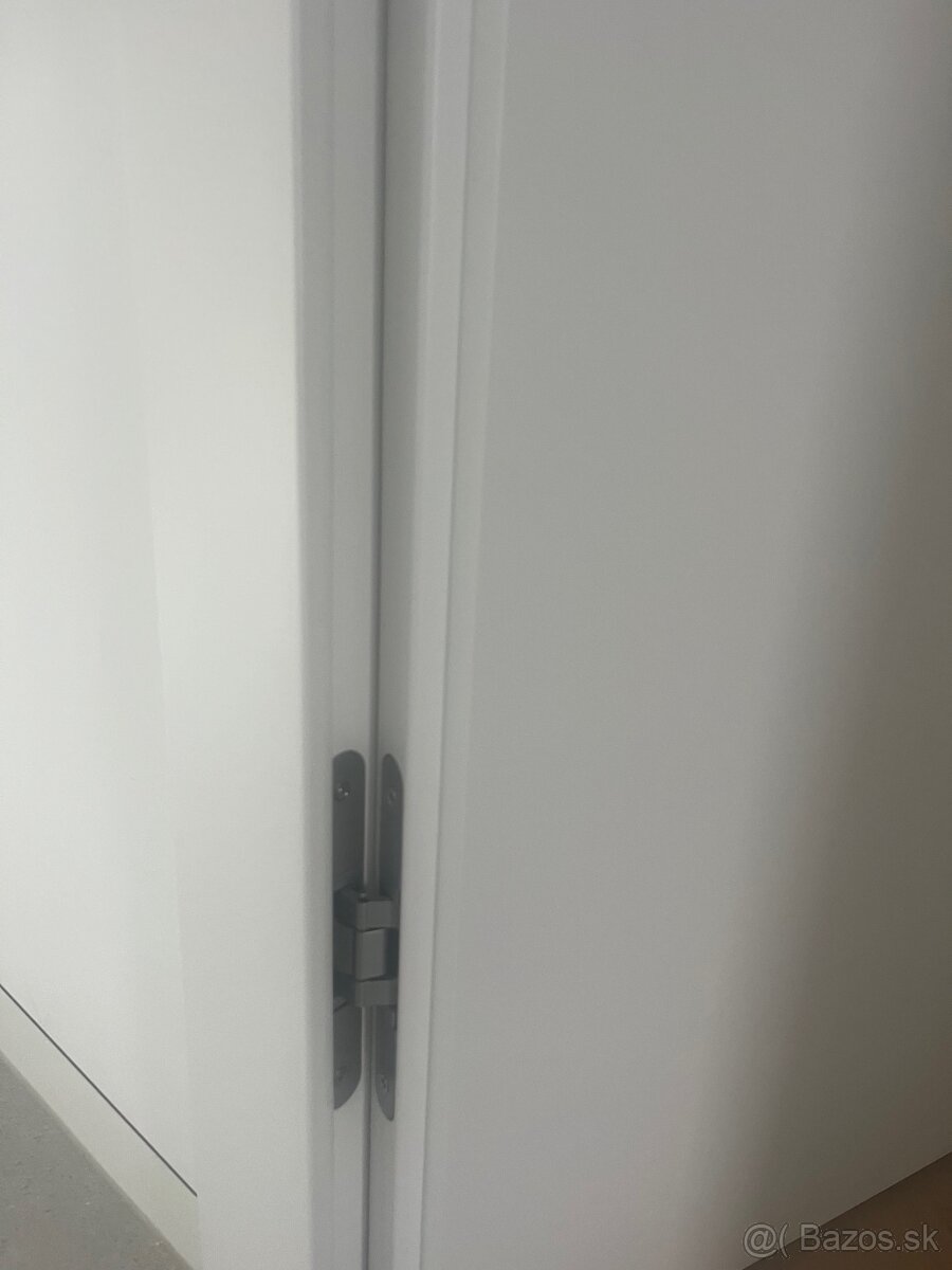 TOP ZĽAVA - Dvere 800 PRAVÉ 2100 mm Reverzné - 4