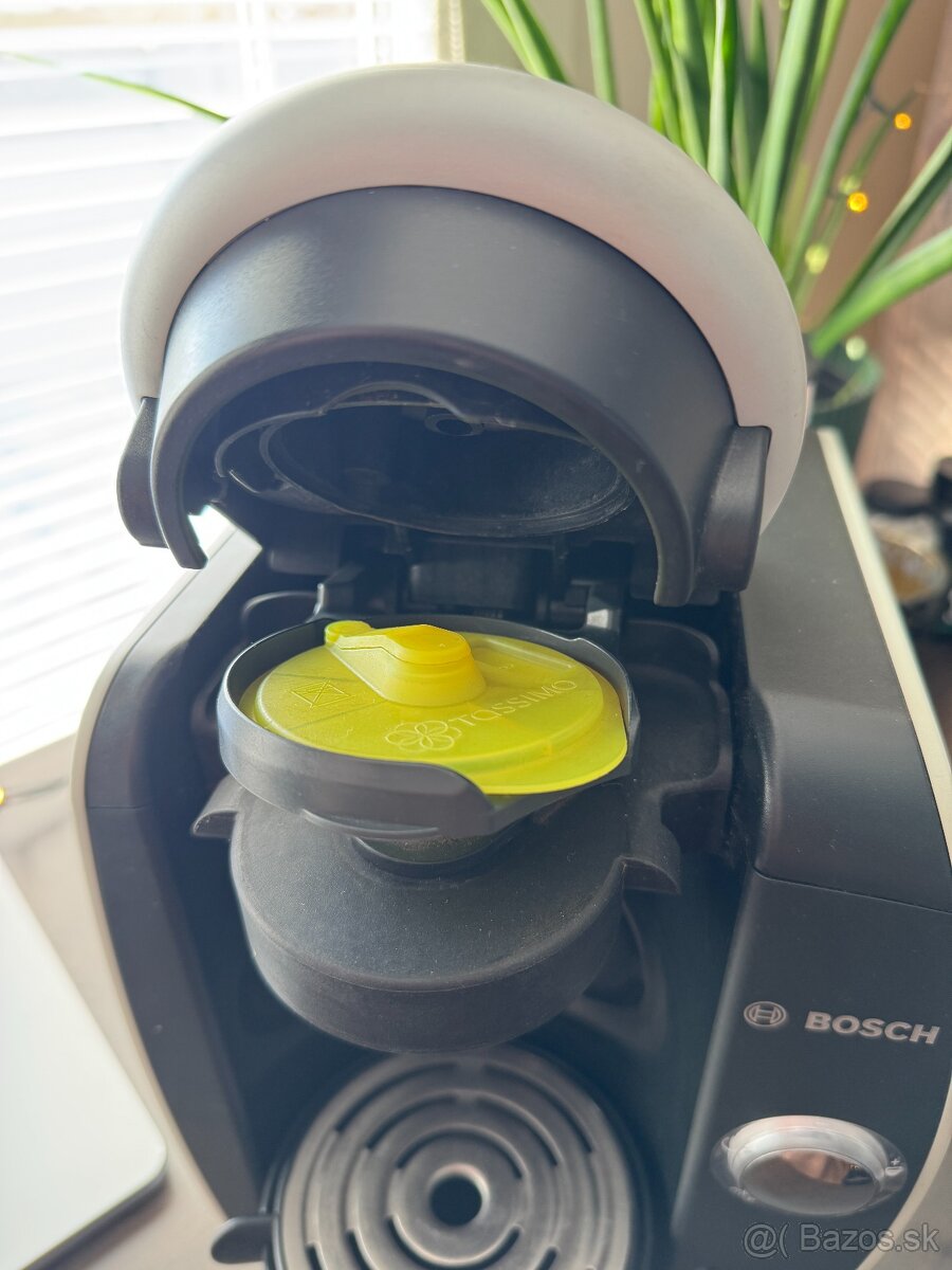 BOSCH Tassimo kávovar - ako nový - 4