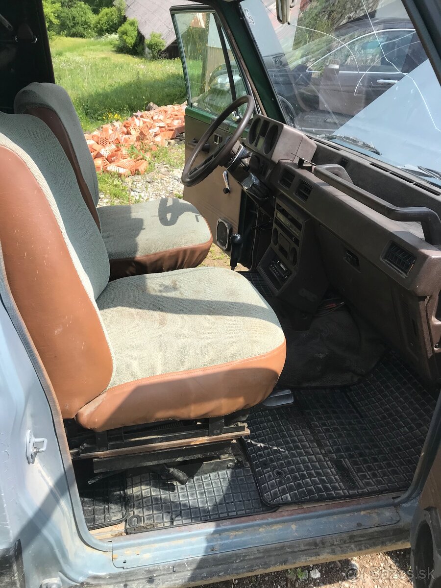 Mitsubishi Pajero 4x4 - 4