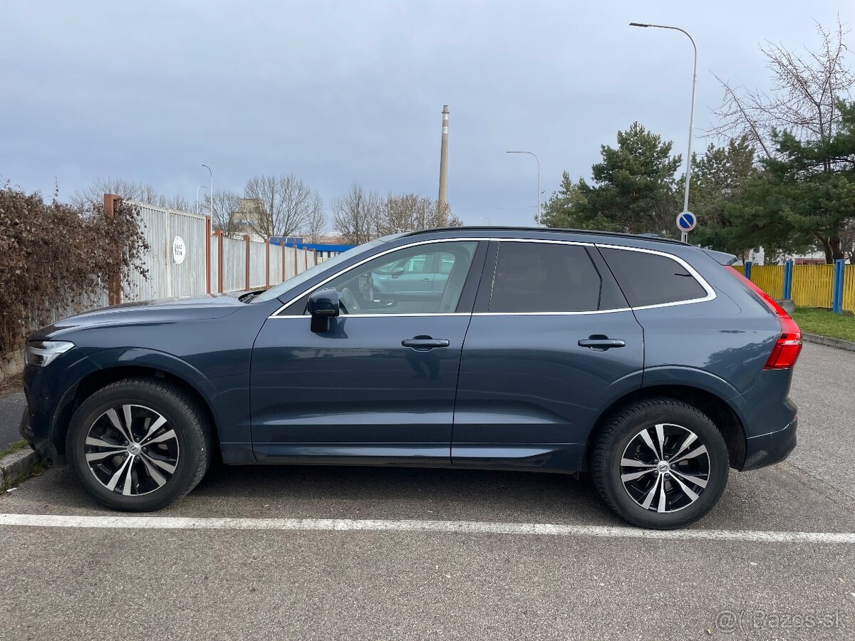 Volvo XC60 2,0 B4D Mommentum AWD - 4