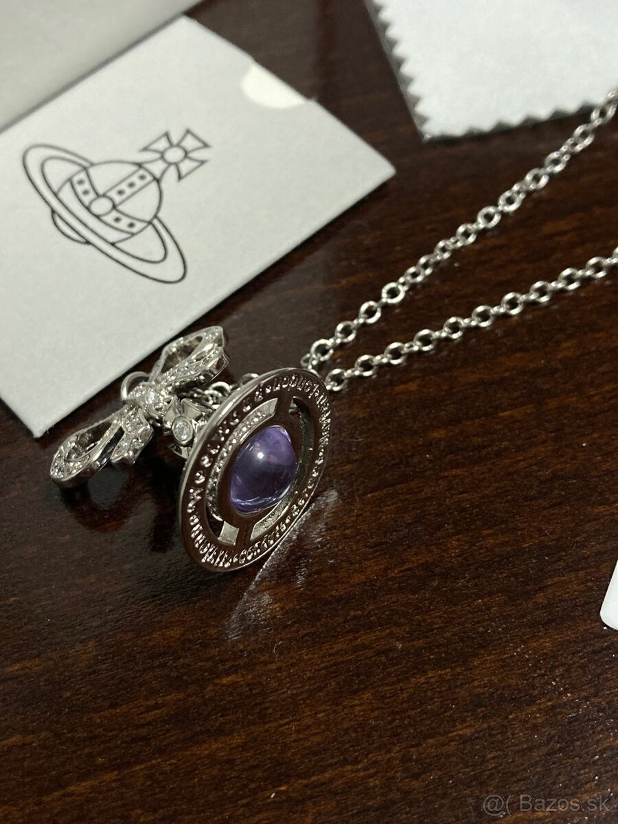 Vivienne Westwood Nahrdelnik - 4